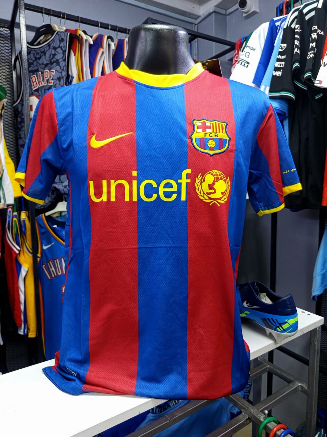 Barcelona home 07/08